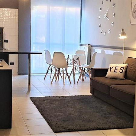 Welcome Brescia Apartments - Volta Bagian luar foto