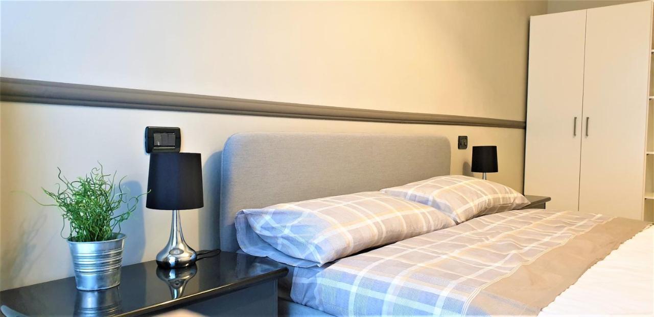 Welcome Brescia Apartments - Volta Bagian luar foto