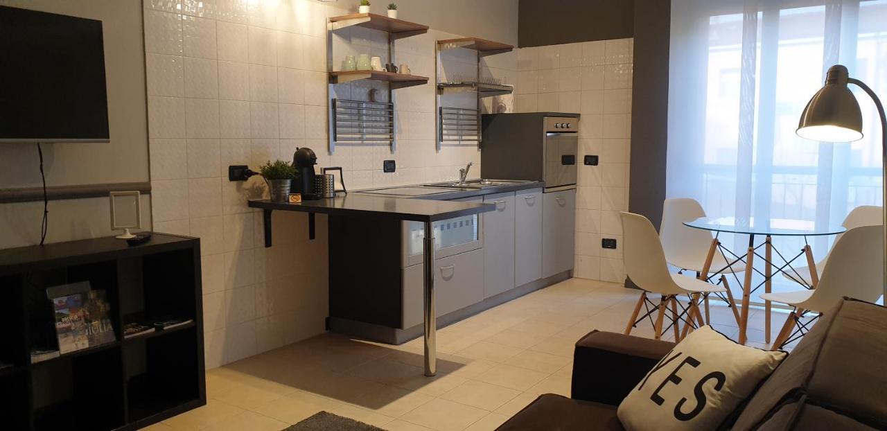 Welcome Brescia Apartments - Volta Bagian luar foto