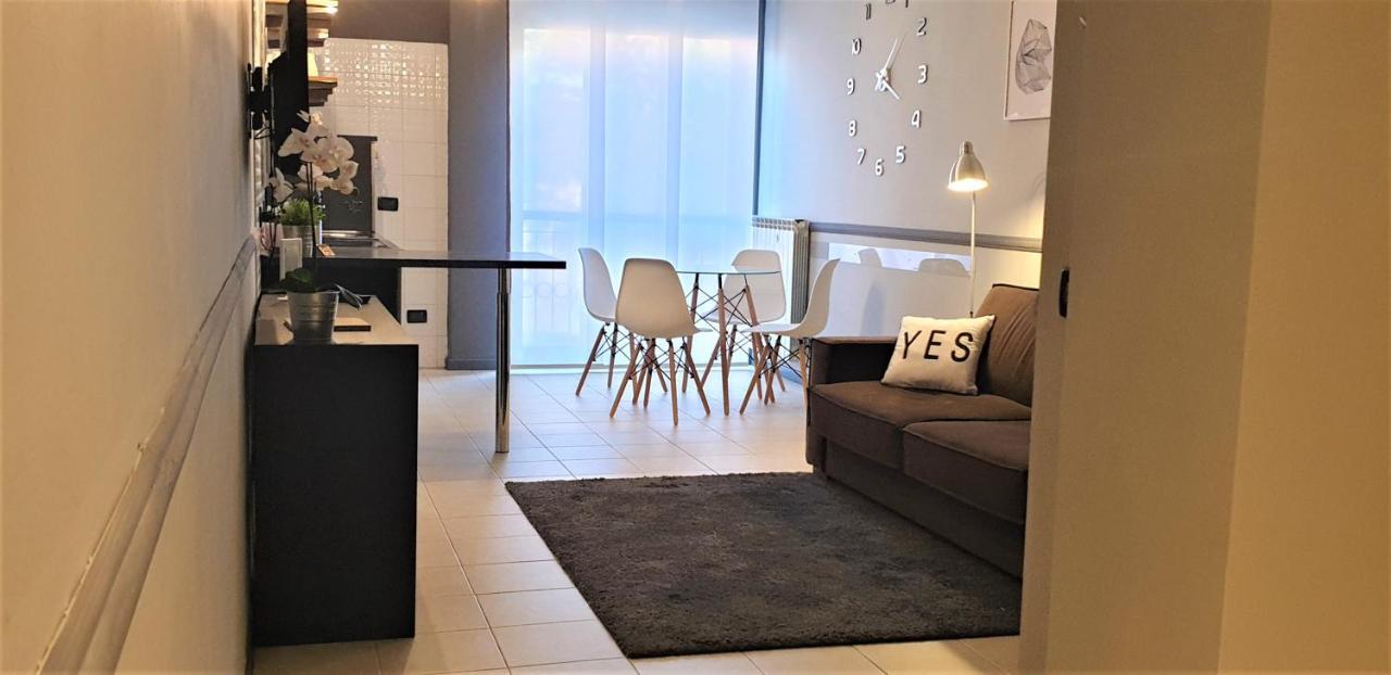 Welcome Brescia Apartments - Volta Bagian luar foto